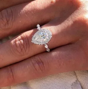 Pear Cut Engagement Ring