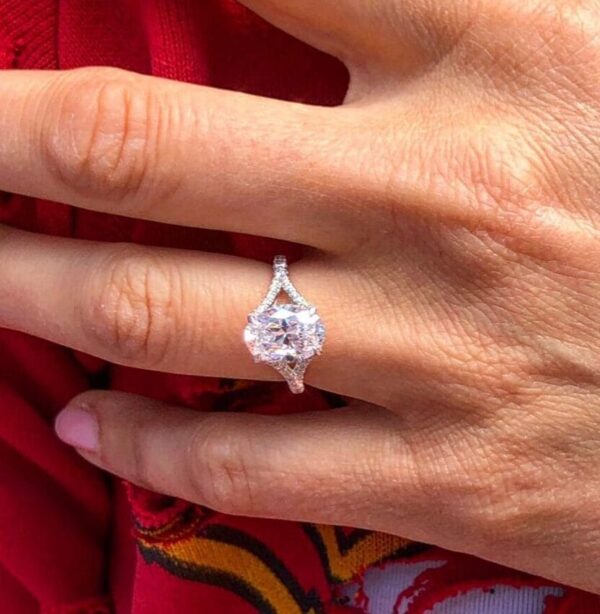 Oval Solitaire Engagement Ring