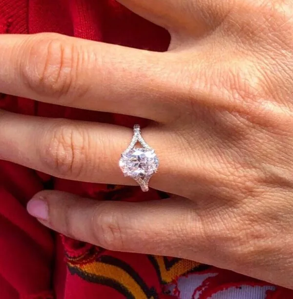 Oval Solitaire Engagement Ring