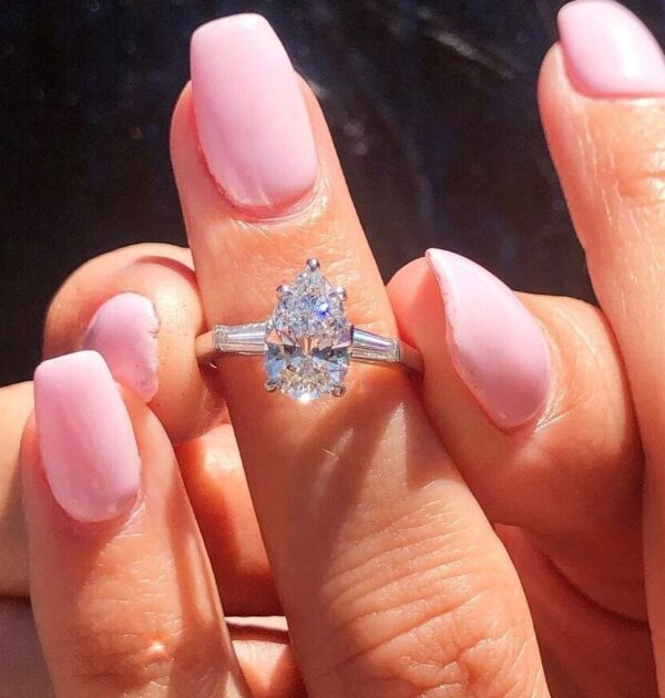Pear Cut Engagement Ring
