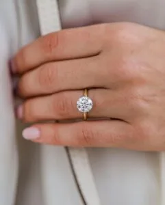 Trendy 2.2Ct White Round Cut Solitaire Anniversary Ring | Best Gift For Mother