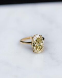 Oval Cut Wedding Ring
