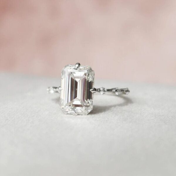 Superb 2.8Ct White Emerald Cut Solitaire Best Engagement Ring For Fiancee - Image 7