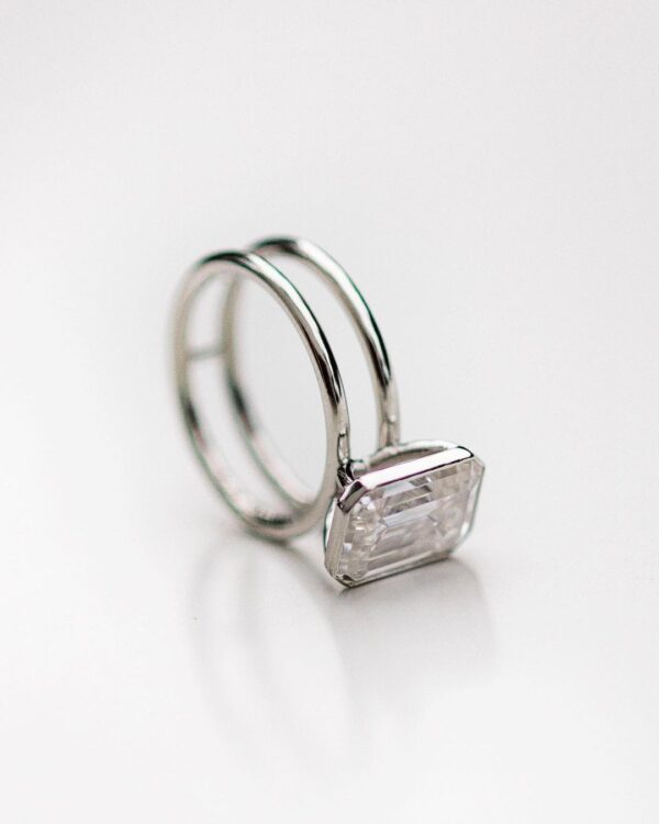 Unique 2.70Ct White Emerald Cut Bezel Engagement Ring | Perfect Gift For Fiancée - Image 6
