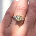 Round three stone ring