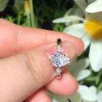 Pear three stone ring
