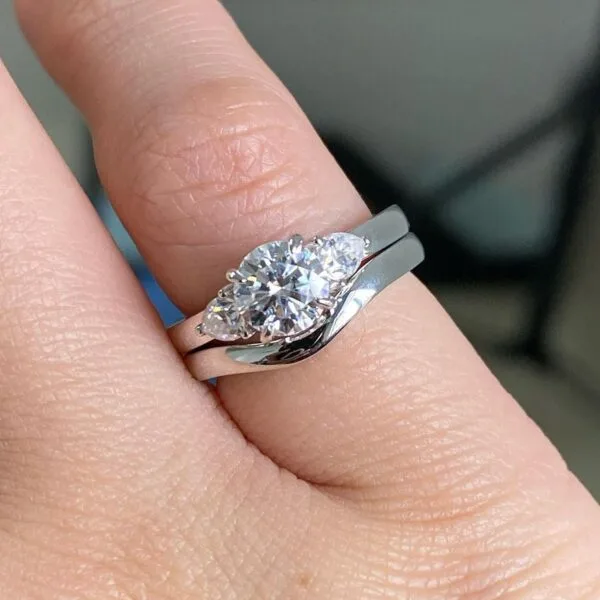 Round Anniversary Ring Set
