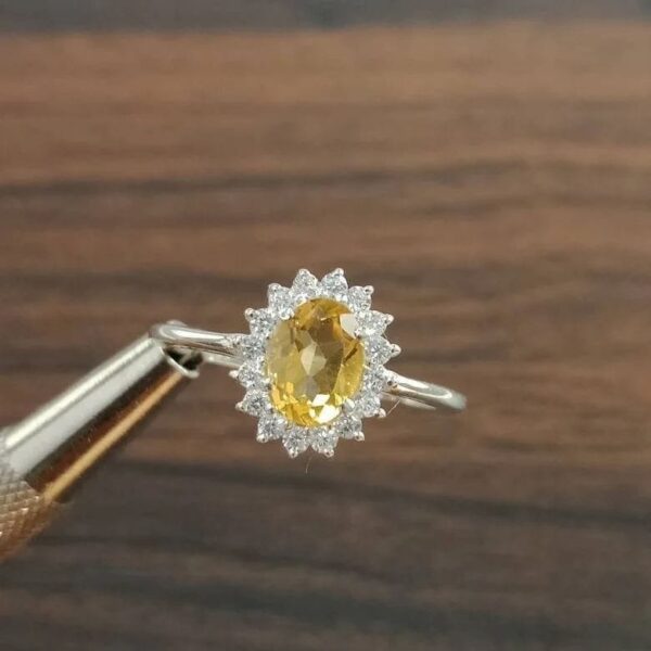 Oval Party Wear Ring