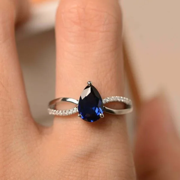 Pear Solitaire Engagement Ring