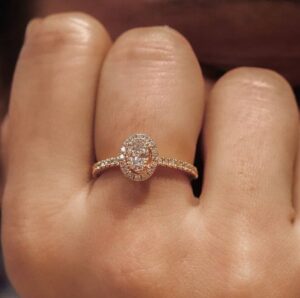 Oval Party Wear Ring