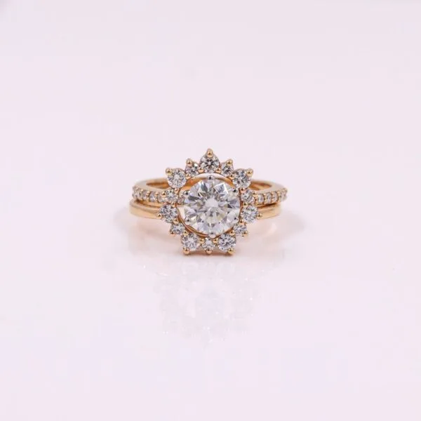 Round Anniversary Ring Set