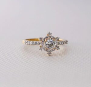 Round Halo Engagement Ring