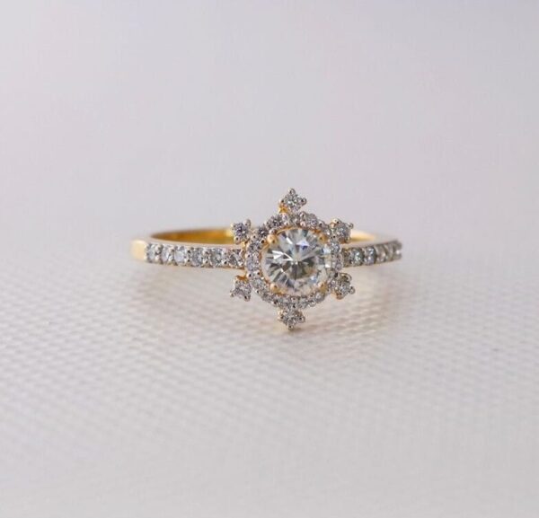 Round Halo Engagement Ring