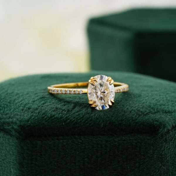 Oval Party Wear Ring