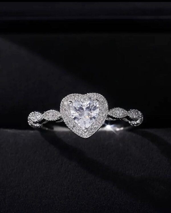 Heart Halo Proposal Ring