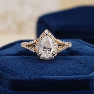 Pear Split Shank Ring