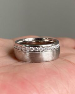 Round Prong Engagement Ring