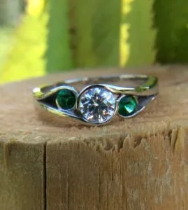 Round Three Stone Ring