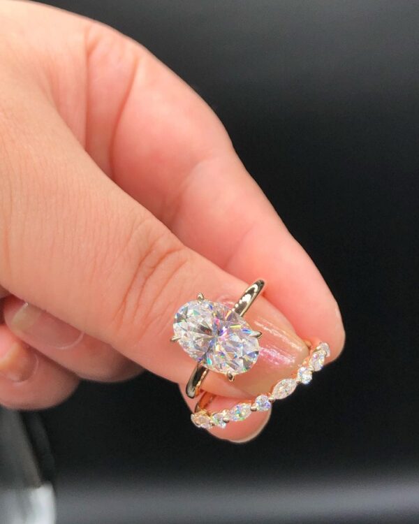 Pretty 2.8Ct White Oval Cut Solitaire Party Wear Ring Set | Birthday Gift Ring Set - Image 3