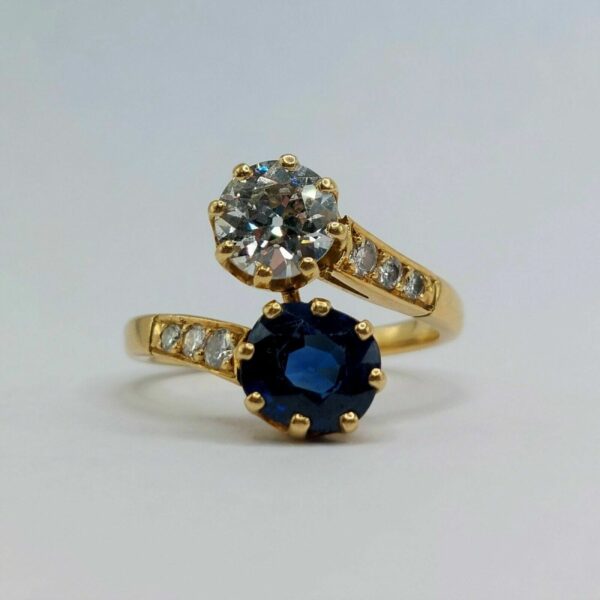 Dainty 2.70Ct Blue And White Round Cut Two Stone Best Engagement Ring For Fiancée | Toi Et Moi Ring - Image 5