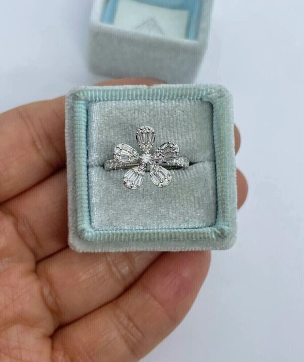 Flower Shape 2.70Ct Round Cut Solitaire Anniversary Ring | Best Gift For Wife - Image 5