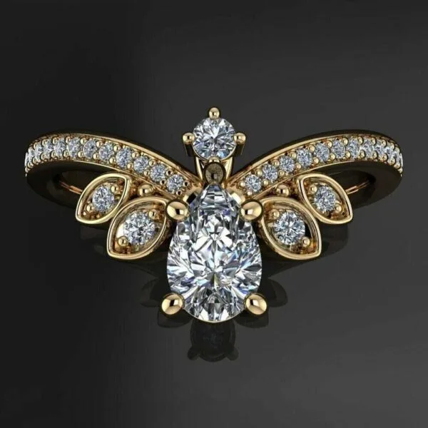 Pear Solitaire Engagement Ring