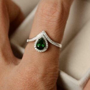 Green Pear Halo Ring