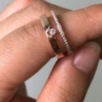 Round Solitaire Engagement Band