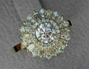 Round Cut Halo Ring