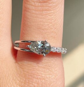 Pear Solitaire Birthday Ring