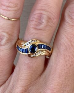 Oval Bezel Wedding Ring