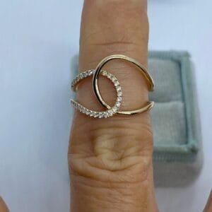 Round Cut Pave Ring