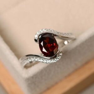 Oval Solitaire Promise Ring