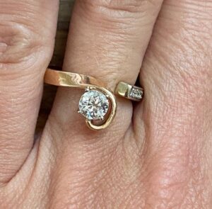 Unique 1.4Ct Round Cut Solitaire Perfect Proposal Ring | Party Wear Ring For Her