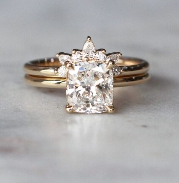 White Cushion Ring Set