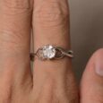Round Cut Wedding Ring