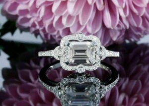 Emerald Solitaire Wedding Ring