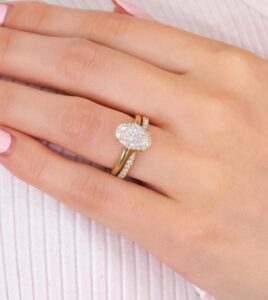 White Oval Ring Set