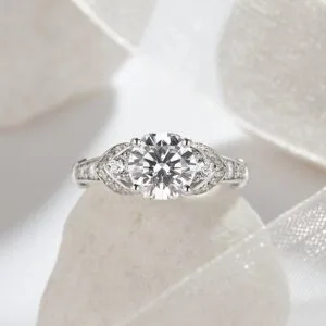 Pretty 2.2Ct White Round Cut Solitaire Wedding Ring | Engagement Ring For Her