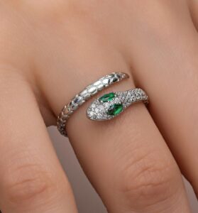 Snake Shape 1.6Ct Green Marquise Cut Prong Special Occasion Ring Band | Party Wear Band