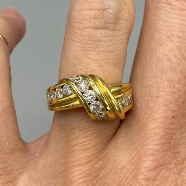 White Round Cut Band