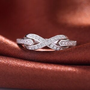 White Round Cut Band