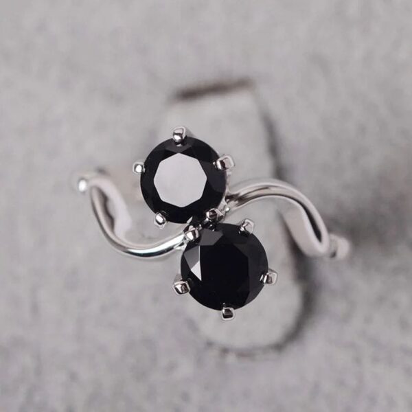 Black Round Cut Ring