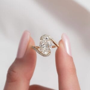 2.10Ct White Oval Cut Solitaire Anniversary Ring for Wife | Elegant Statement Jewelry