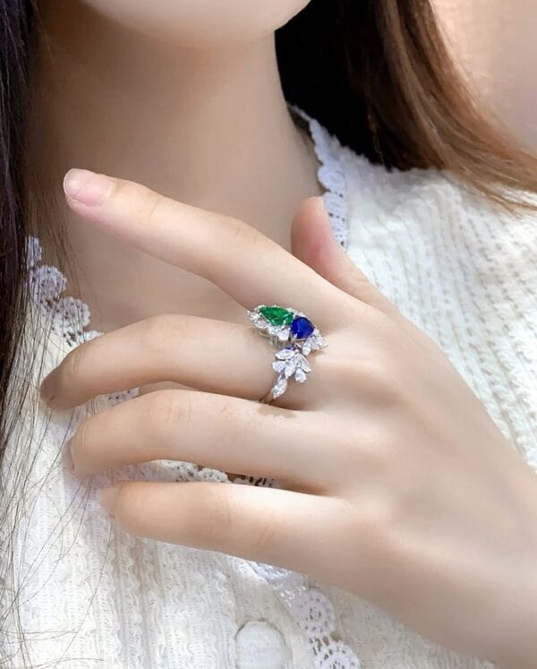 2.50Ct Blue & Green Pear Cut Solitaire Cluster Ring | Asymmetrical Open Gap Party Ring for Women