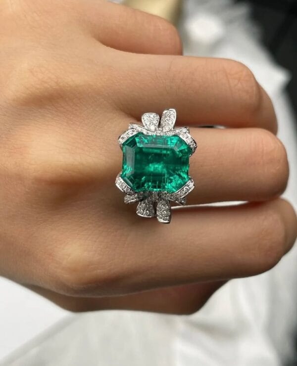 2.50Ct Green Emerald Cut Bow Style Solitaire Ring | Elegant Party Wear Jewelry & Surprise Gift For Women