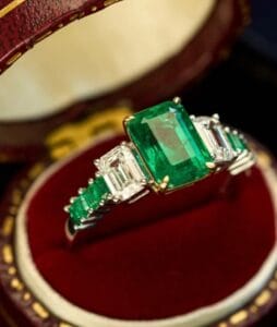 1.50Ct Green Emerald Cut Three Stone Engagement & Anniversary Ring | Elegant Wedding Jewelry For Women